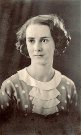 Cover image for Peggy