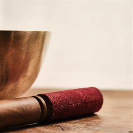 Imagen de portada para Throat Chakra (40 Minutes of Traditional Music for Focus, Study, Meditation, Relaxation, Massage ...