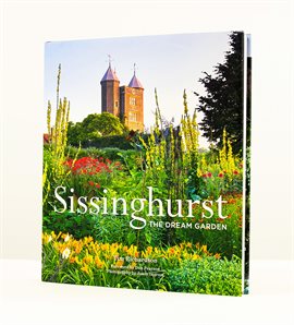 Cover image for Sissinghurst: The Dream Garden