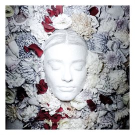 Imagen de portada para How To Survive A Funeral