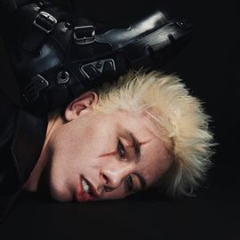 Cover image for Luna 18 (deluxe)