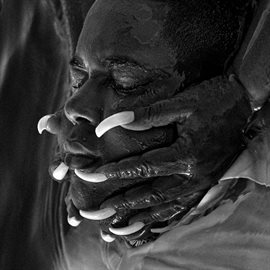 Imagen de portada para Angels & Queens (Deluxe)